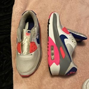 I pair of Air Max & a pair of Nike